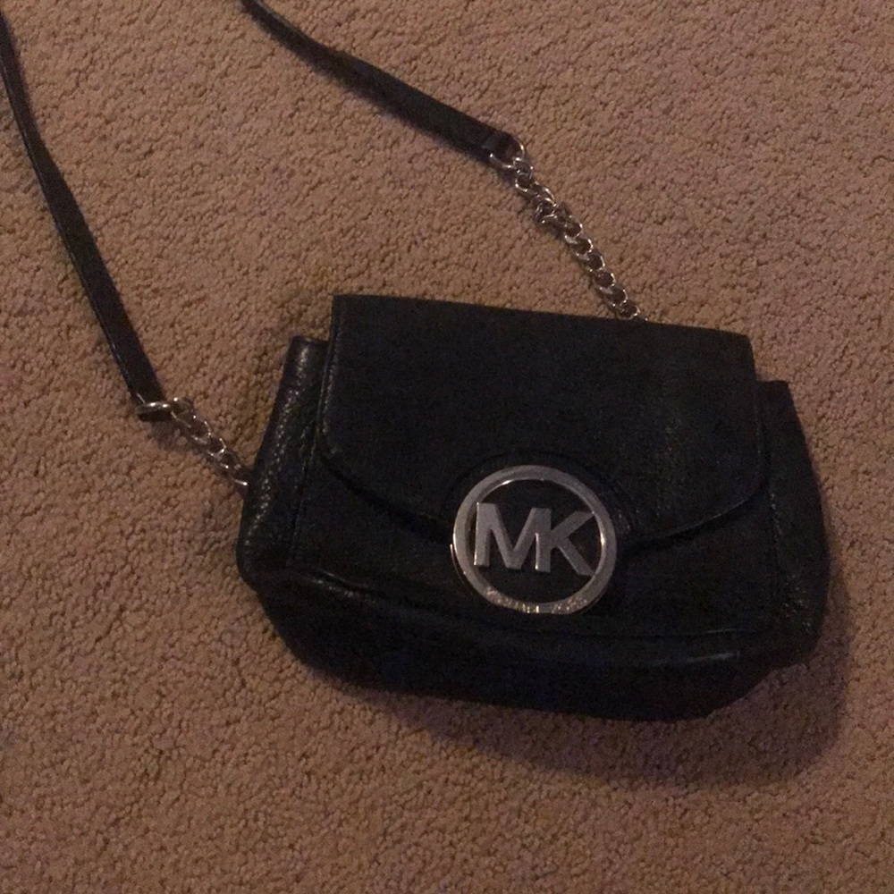 Michael kors crossbody